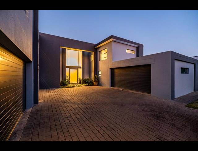 5 BEDROOM HOUSE FOR SALE IN MIDSTREAM RIDGE